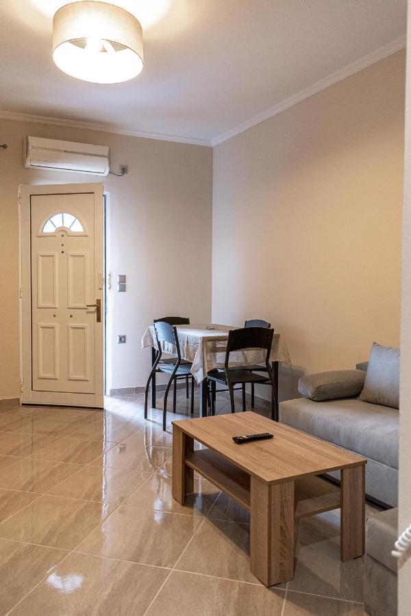 John'S Apartment'S Near Athens Airport!! Spáta Dış mekan fotoğraf